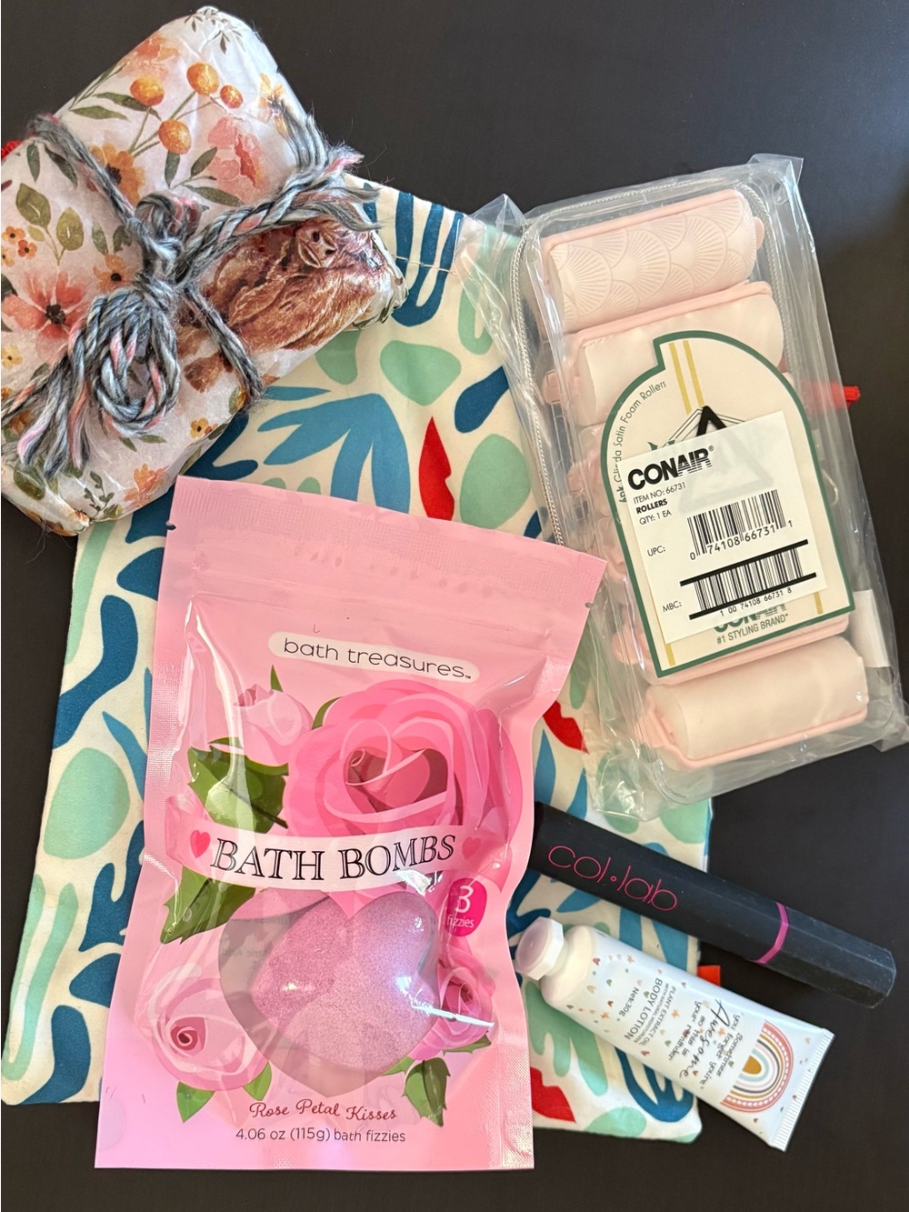 Ipsy Pouch Stuffed with Handcrafted Goats Milk Soap, Conair Rollers and More - Picture 1 of 1